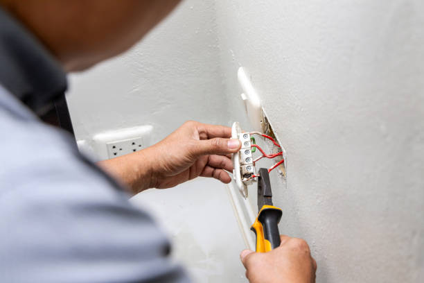 Best Electrical Contractors for Businesses  in Hartford City, IN